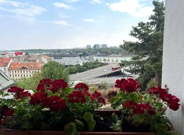 Hostel House1 Bratislava